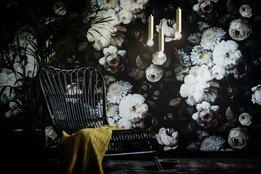 Elegant yet Dramatic - Ellie Cashman Design
