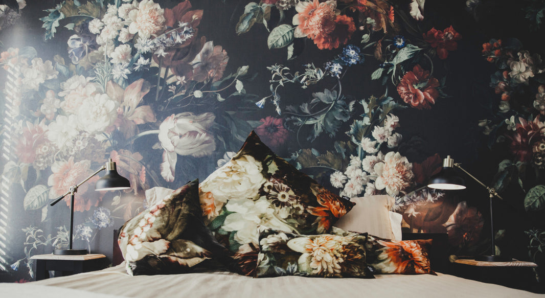 Dark Floral Wallpaper Remnant (WxH | 1363x178 cm | 536x70") - Ellie ...
